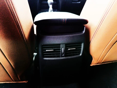 Mazda CX-30 2025 2.5L E-SKYACTIV G MHEV 103KW (140CV) 6MT FWD NAGISA