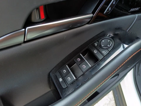 Mazda CX-30 2025 2.5L E-SKYACTIV G MHEV 103KW (140CV) 6MT FWD NAGISA