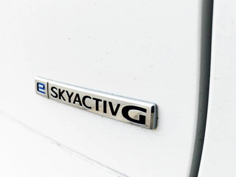 Mazda CX-30 2025 2.5L E-SKYACTIV G MHEV 103KW (140CV) 6MT FWD NAGISA