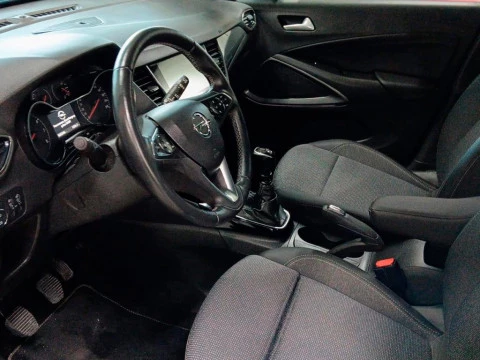 Opel Crossland 1.2 96KW BUSINESS ELEGANCE 5P Opel Crossland 1.2 96KW BUSINESS ELEGANCE 5P