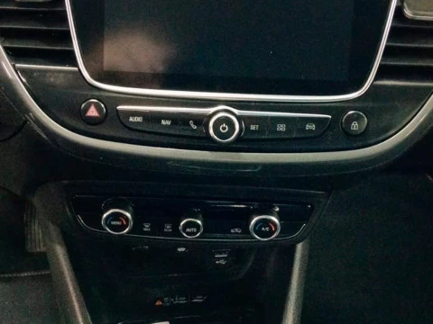 Opel Crossland 1.2 96KW BUSINESS ELEGANCE 5P Opel Crossland 1.2 96KW BUSINESS ELEGANCE 5P