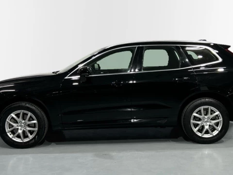 Volvo XC60 2.0 B4 D MOMENTUM AUTO 4WD 197 5P