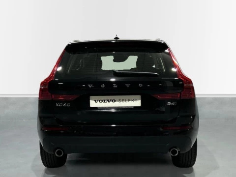 Volvo XC60 2.0 B4 D MOMENTUM AUTO 4WD 197 5P