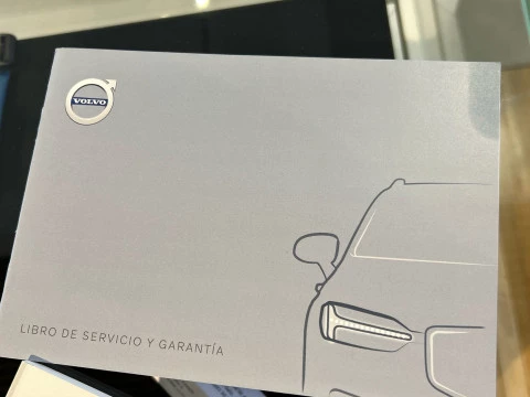 Volvo XC60 2.0 B4 D MOMENTUM AUTO 4WD 197 5P