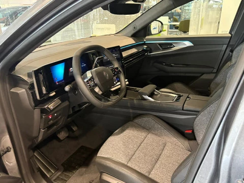 Renault Rafale Techno full hybrid E-Tech 200CV (147kW)