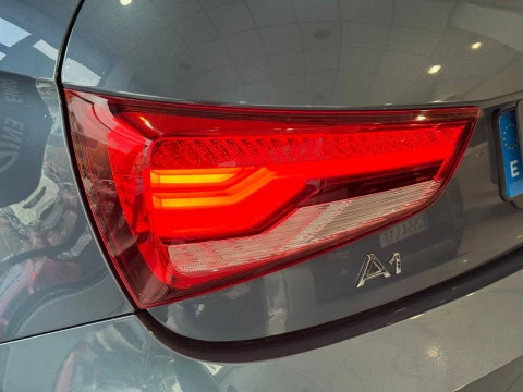 Audi A1 1.6TDI 110CV SPORTBACK
