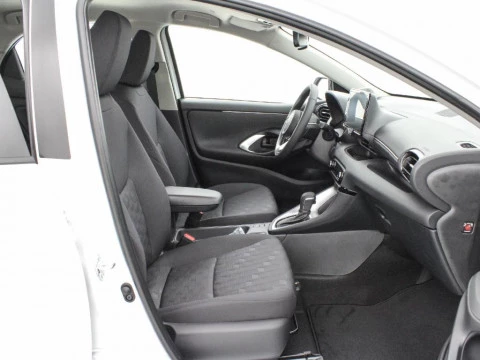 Toyota Yaris 1.5 VVT-I HEV ACTIVE PLUS 116 5P