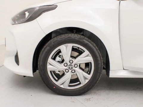 Toyota Yaris 1.5 VVT-I HEV ACTIVE PLUS 116 5P