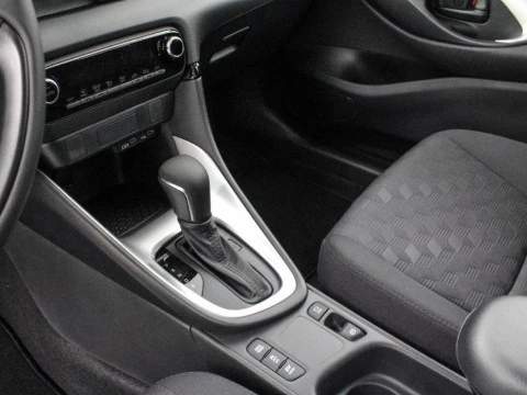 Toyota Yaris 1.5 VVT-I HEV ACTIVE PLUS 116 5P