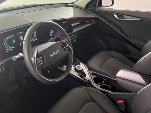 Kia Niro 1.6 GDi HEV 95kW (129CV) Drive