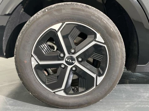 Kia Niro 1.6 GDi HEV 95kW (129CV) Drive