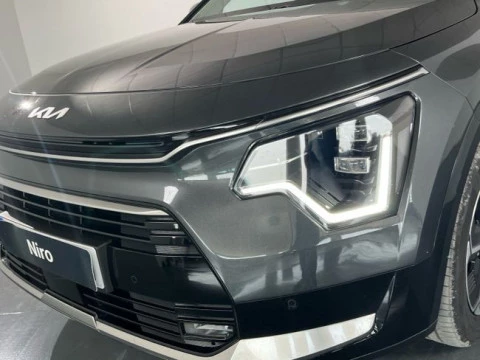 Kia Niro 1.6 GDi HEV 95kW (129CV) Drive