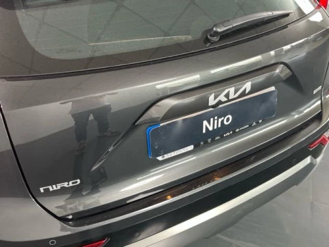 Kia Niro 1.6 GDi HEV 95kW (129CV) Drive