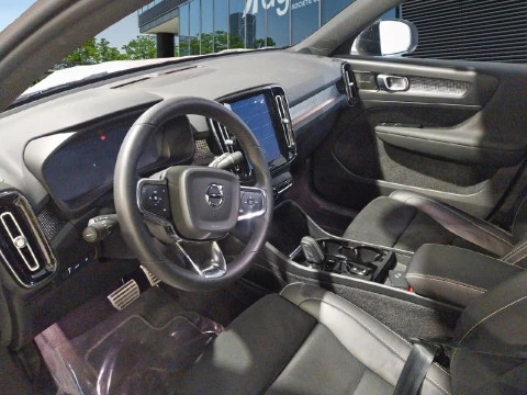 Volvo XC40 1.5 T5 Twin Recharge R-Design Auto