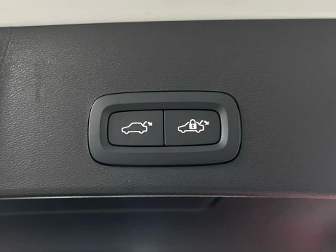 Volvo XC40 XC40 B3 PLUS BLACK EDITION