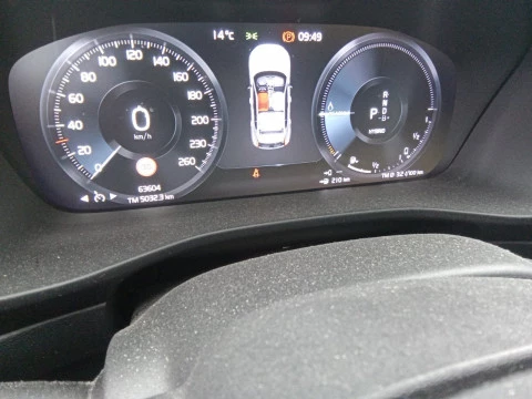 Volvo XC40 1.5 T5 Twin Recharge R-Design Auto