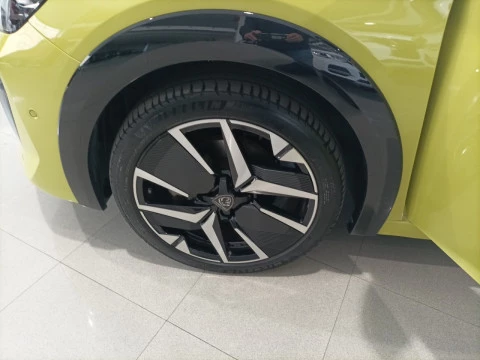 Peugeot e-208 GT Eléctrico 156 (115 Kw)