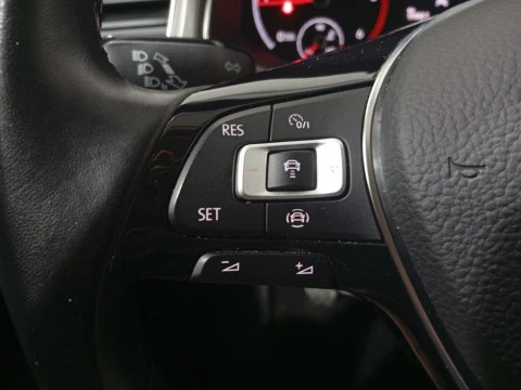 Volkswagen T-Roc Advance R-Line 2.0 TDI 85 kW (115 CV)