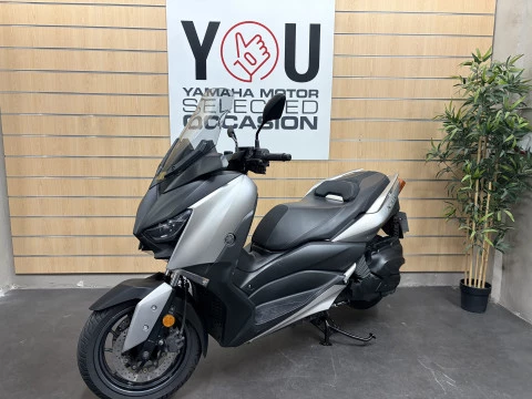 Yamaha XMAX 400