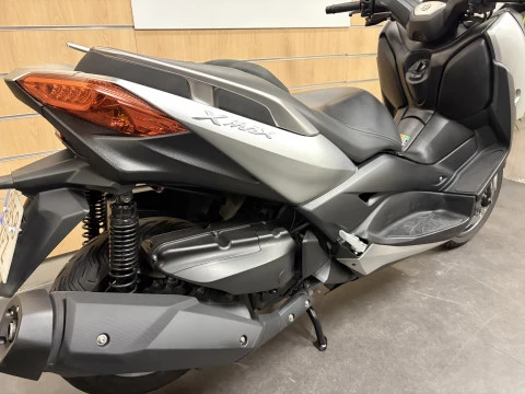 Yamaha XMAX 400