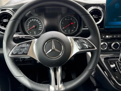 Mercedes-Benz Clase T  180 d