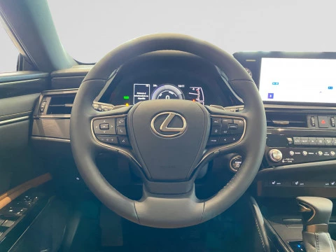 Lexus ES 2.5 300h Premium