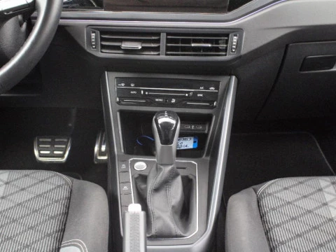 Volkswagen Taigo 1.0 TSI DSG R-LINE 115CV 5P