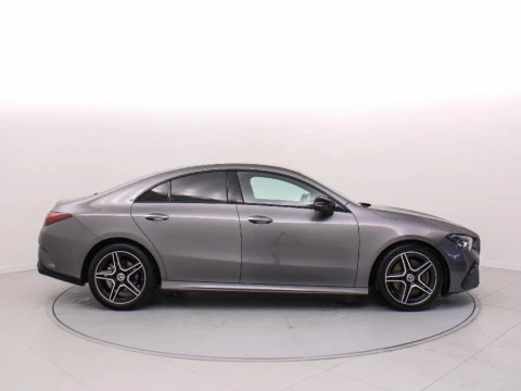 Mercedes-Benz CLA 200 MHEV