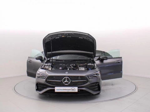 Mercedes-Benz CLA 200 MHEV