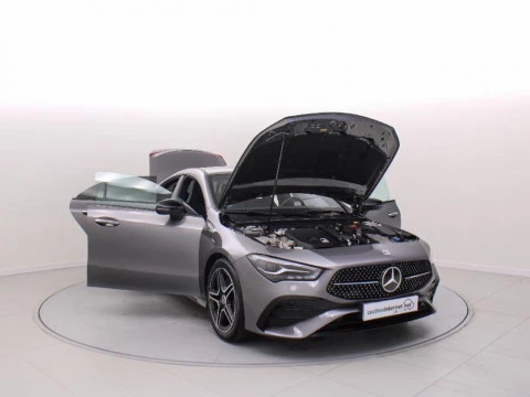 Mercedes-Benz CLA 200 MHEV