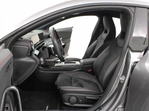Mercedes-Benz CLA 200 MHEV