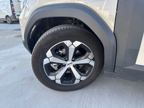 Dacia Duster  Journey hybrid 155