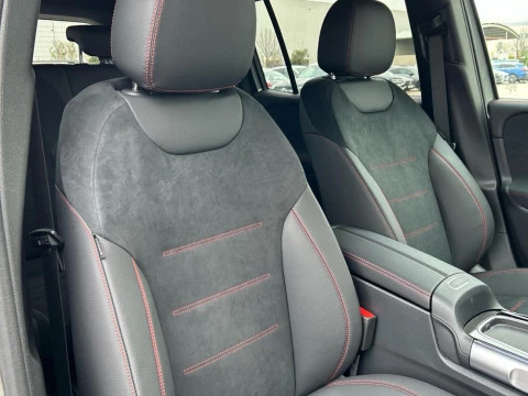 Mercedes-Benz GLB  200 d