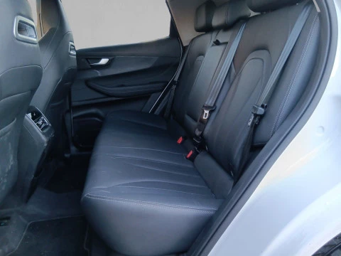 EBRO S400 1.5 DHE HEV Excellence CVT