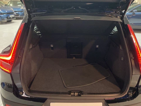 Volvo XC40 1.5 T3 R-DESIGN 5P