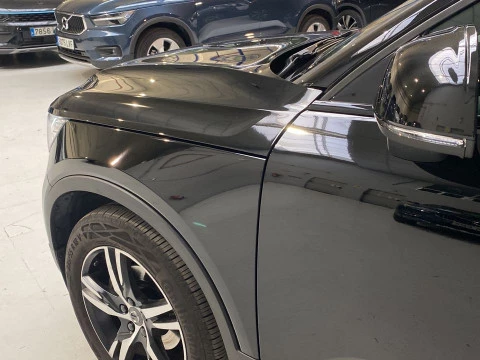 Volvo XC40 1.5 T3 R-DESIGN 5P