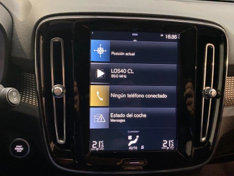 Volvo XC40 1.5 T3 R-DESIGN 5P