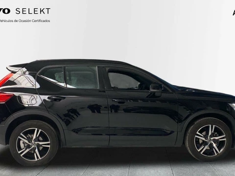 Volvo XC40 1.5 T3 R-DESIGN 5P