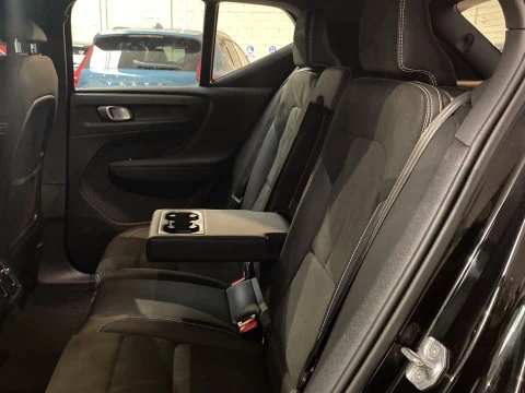 Volvo XC40 1.5 T3 R-DESIGN 5P