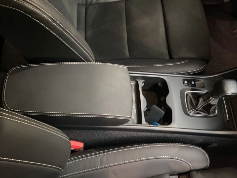 Volvo XC40 1.5 T3 R-DESIGN 5P