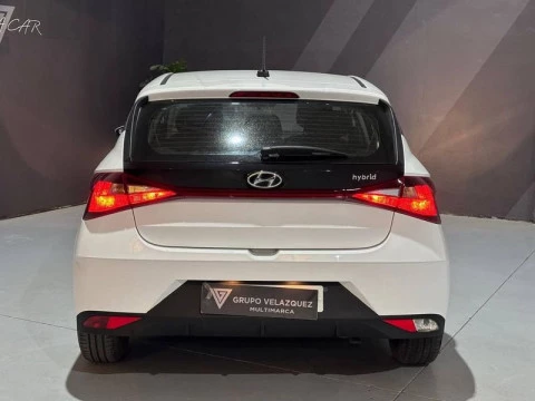 Hyundai i20 1.0 TGDI 74kW (100CV) 48V Essence