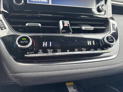 Toyota Corolla 1.8 125H ACTIVE TECH E-CVT