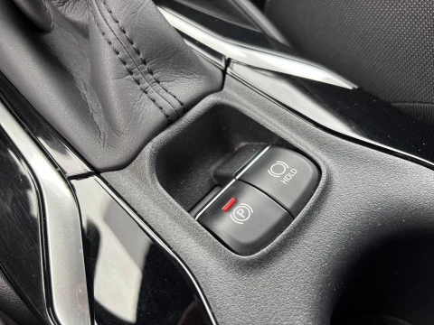 Toyota Corolla 1.8 125H ACTIVE TECH E-CVT