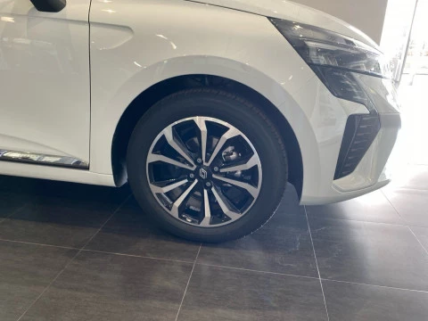 Renault Clio   TCe Techno 67kW