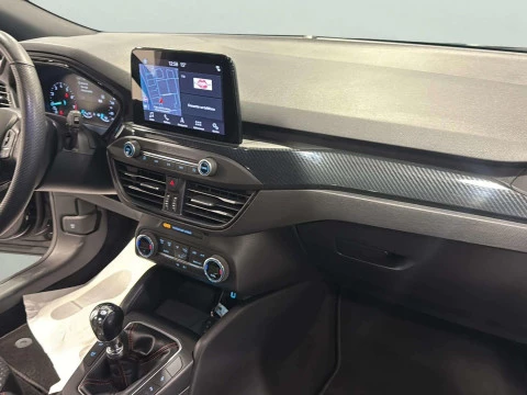Ford Focus  1.5 Ecoboost ST Line 182