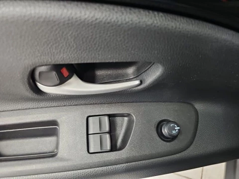 Toyota Aygo X Cross 1.0 VVT-I 72CV Play