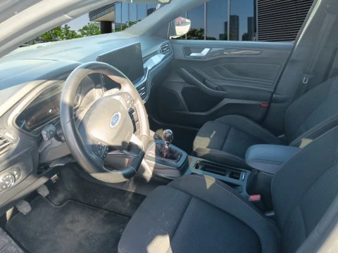 Ford Focus 1.0 Ecoboost MHEV 114kW ST-Line