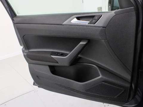 Volkswagen Taigo 1.0 TSI 85KW DSG R-LINE 115CV 5P