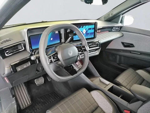 Renault 4 E-Tech   Iconic autonomia confort 110kW