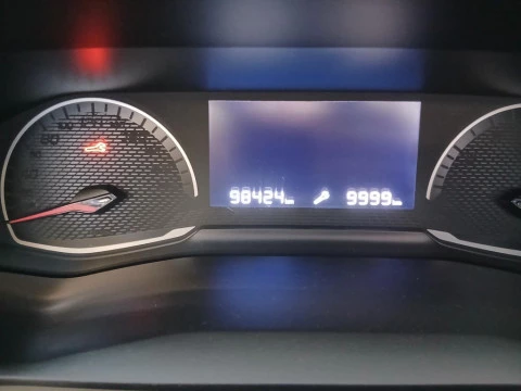 Peugeot 2008 Active BlueHDI 81kW (110CV)